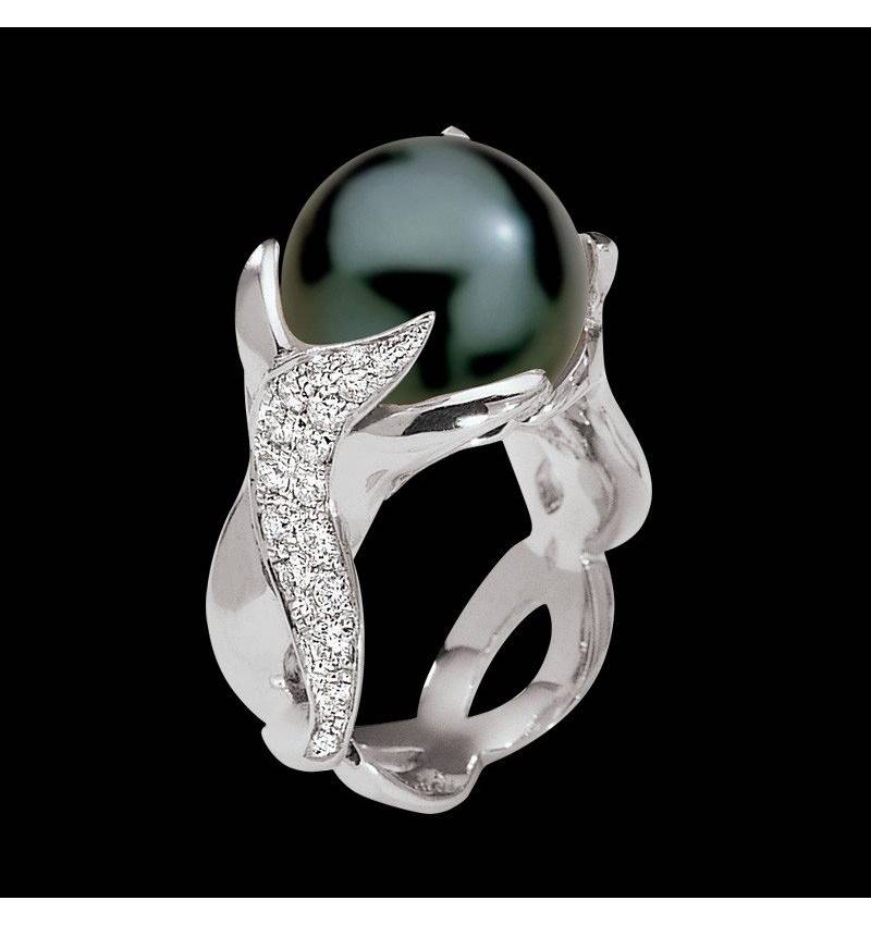 Black Pearl Engagement Ring White Gold Naïade