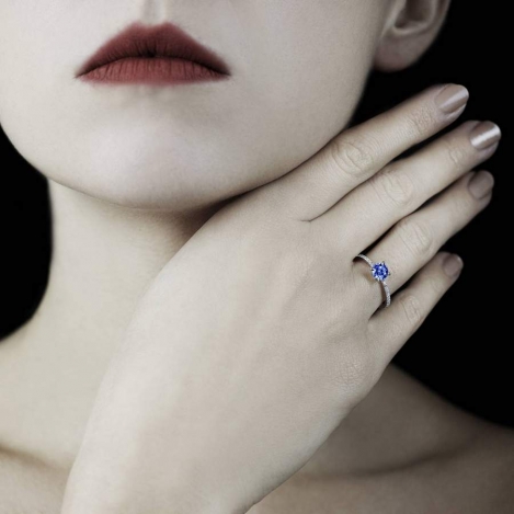 Why Buy a Sapphire Engagement Ring?